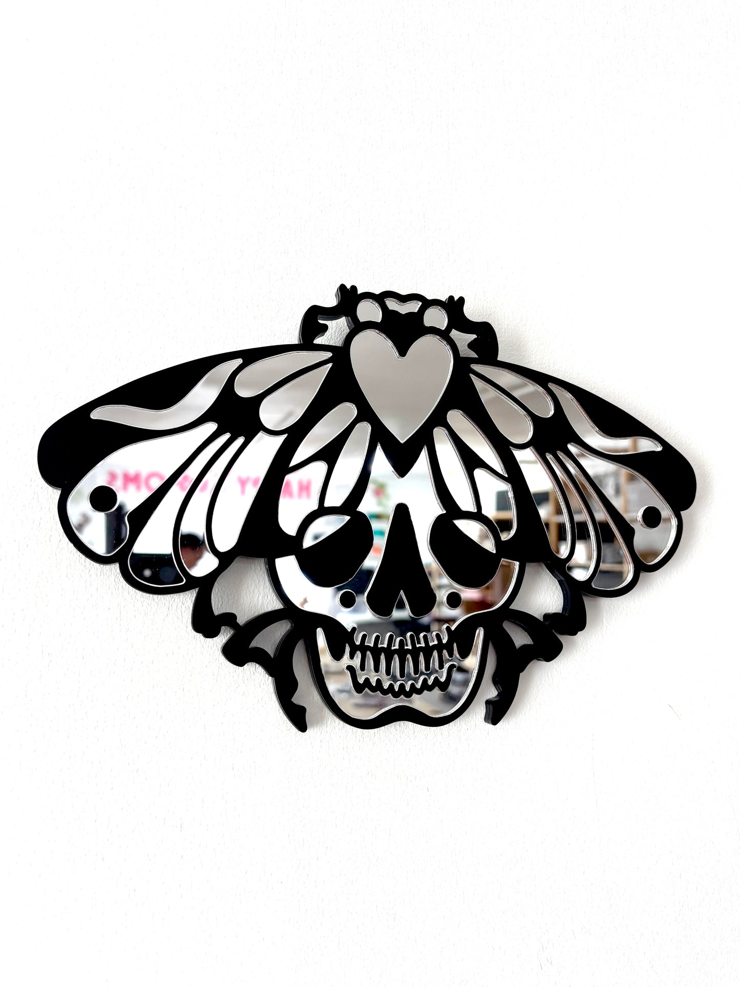 Skull Fly Wall Hanging