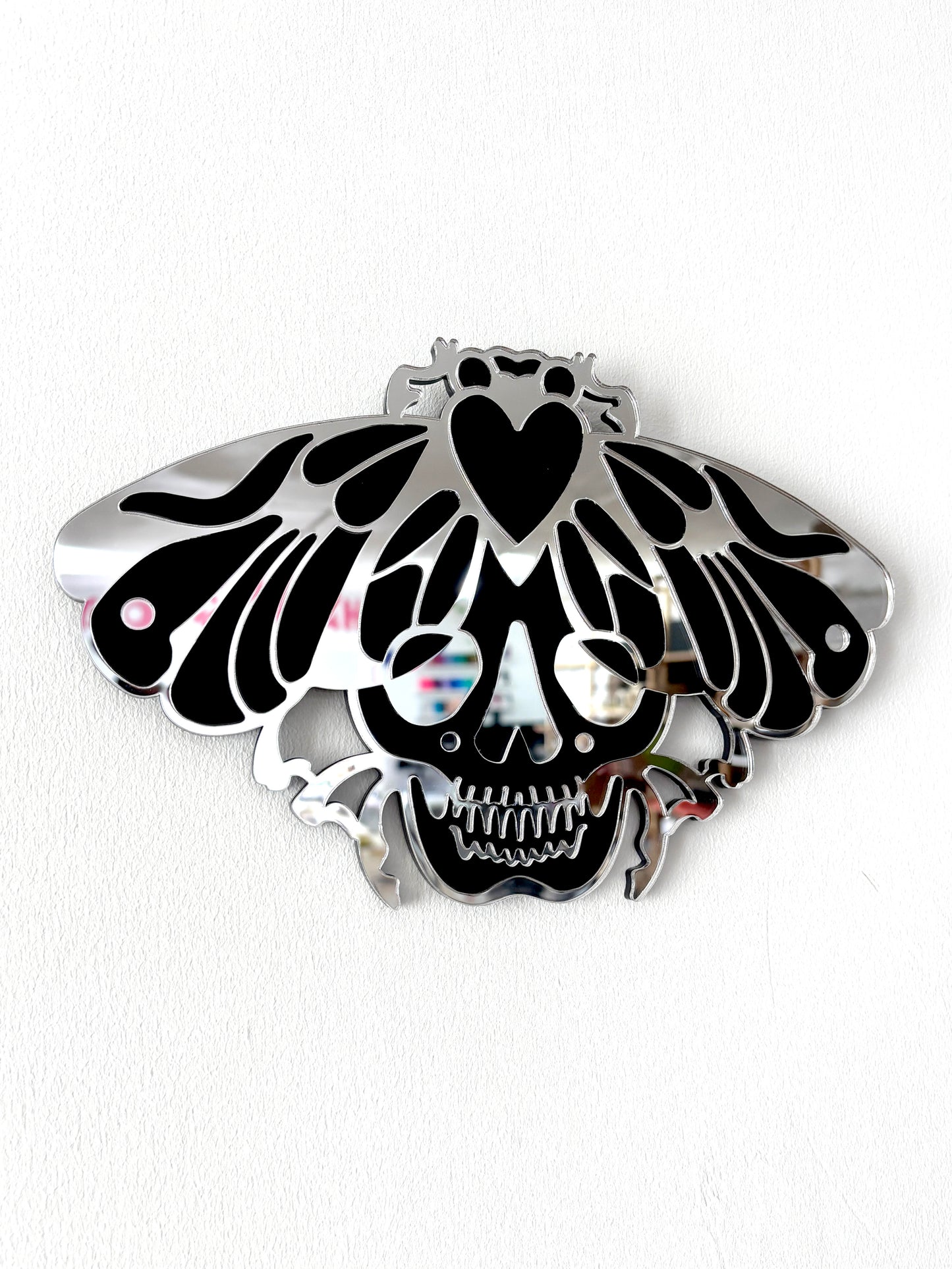 Skull Fly Wall Hanging