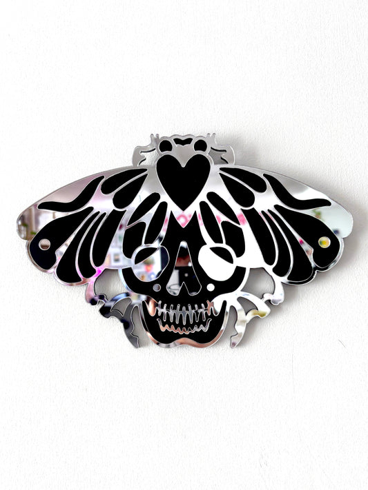 Skull Fly Wall Hanging