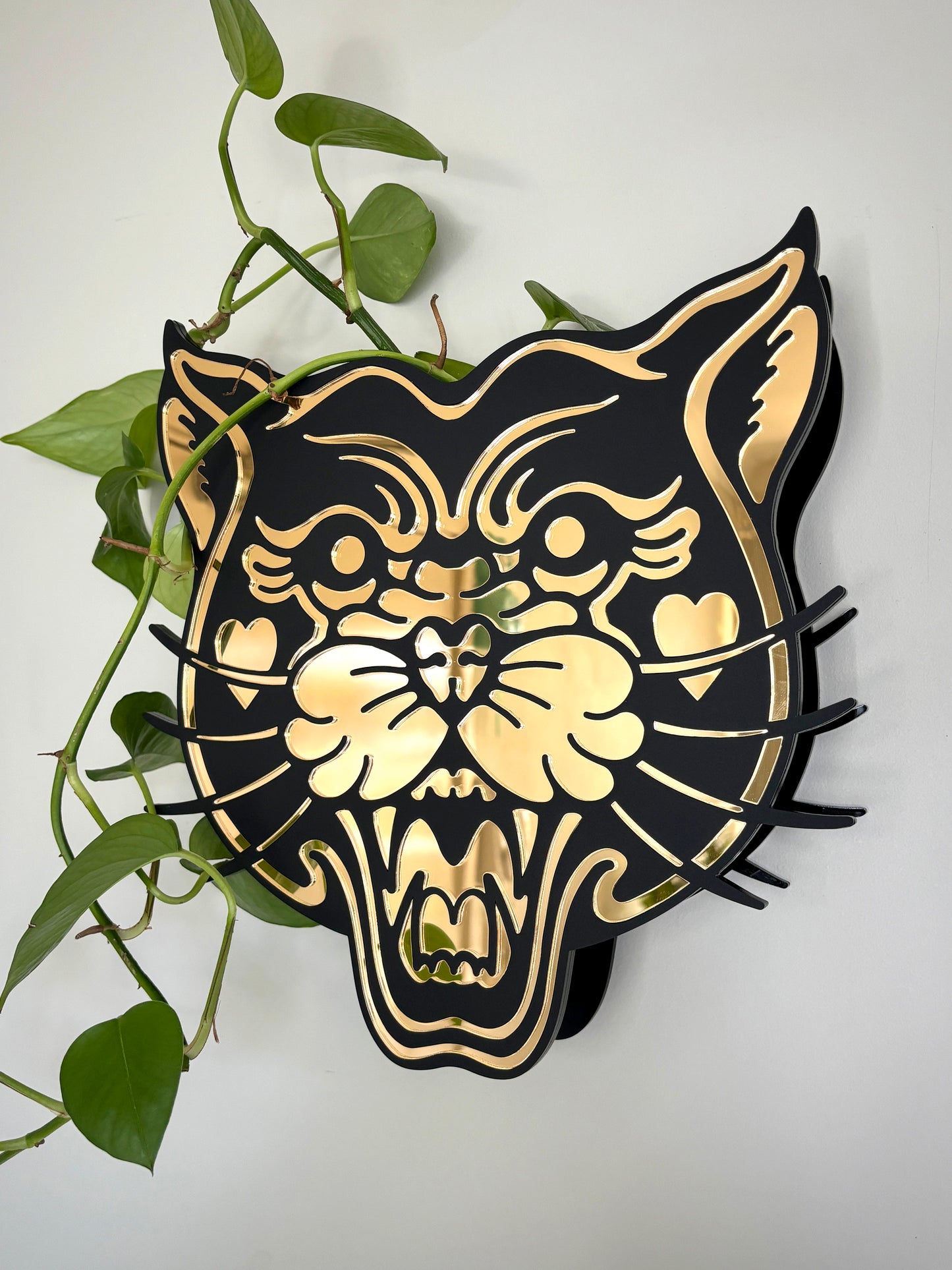 Panther Vase (Black/Gold)