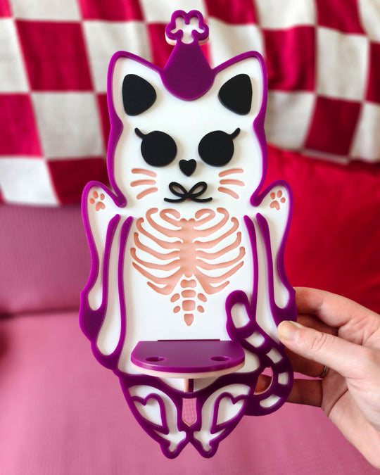 Ghost Cat Shelf - Ella Mobbs