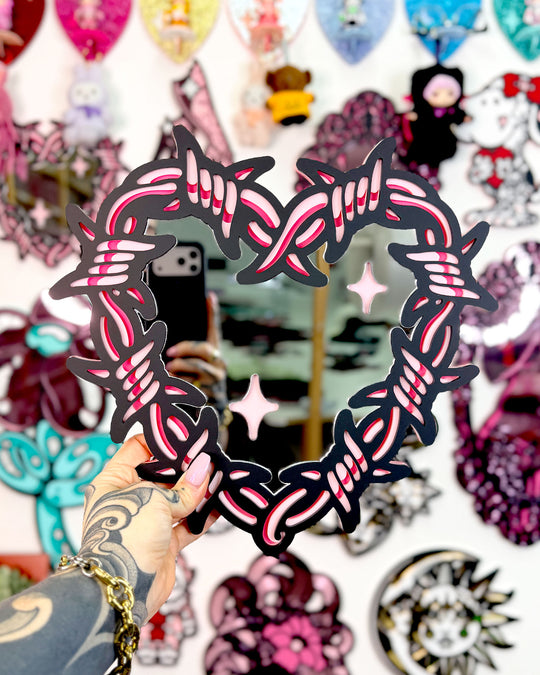 Barbed Heart 30cm/11.8" (Pink)