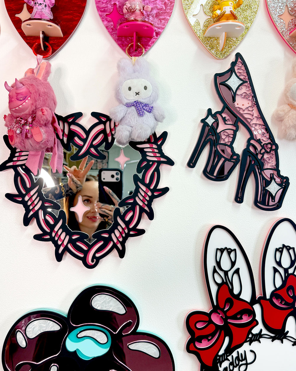 Barbed Heart 30cm/11.8" (Pink)