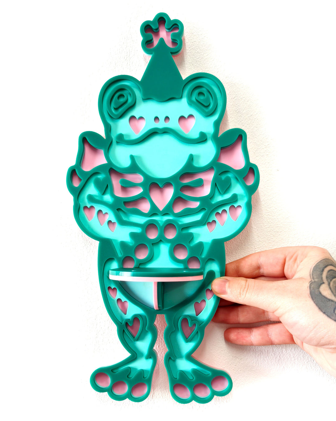 Party Frog Shelf