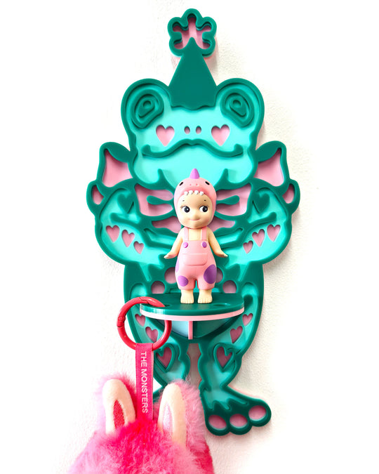 Party Frog Shelf