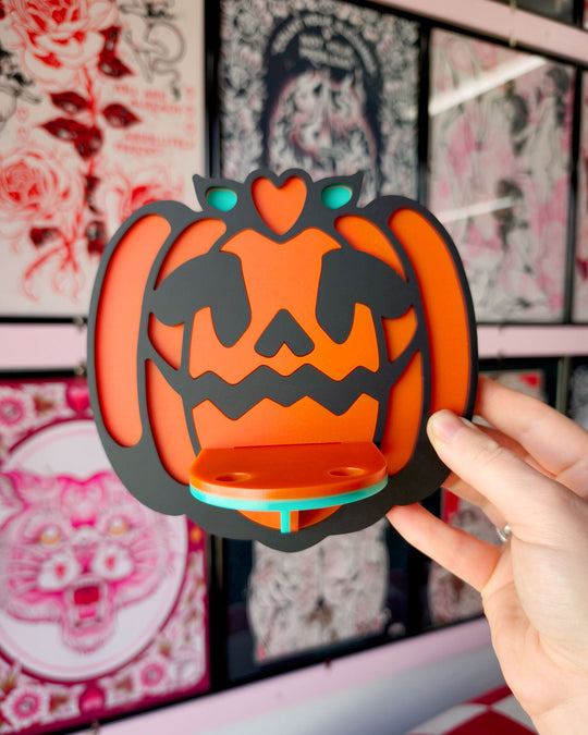 Pumpkin Shelf - Ella Mobbs