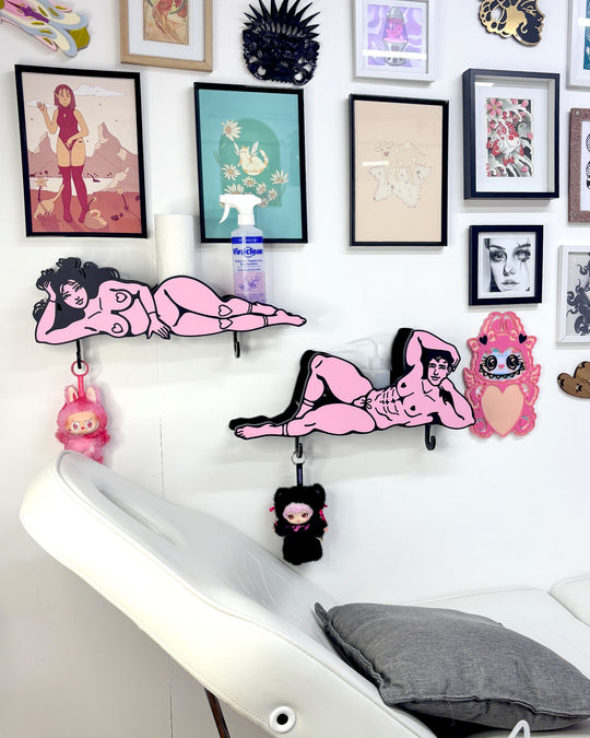 Resting Hunk Shelf (Pink)