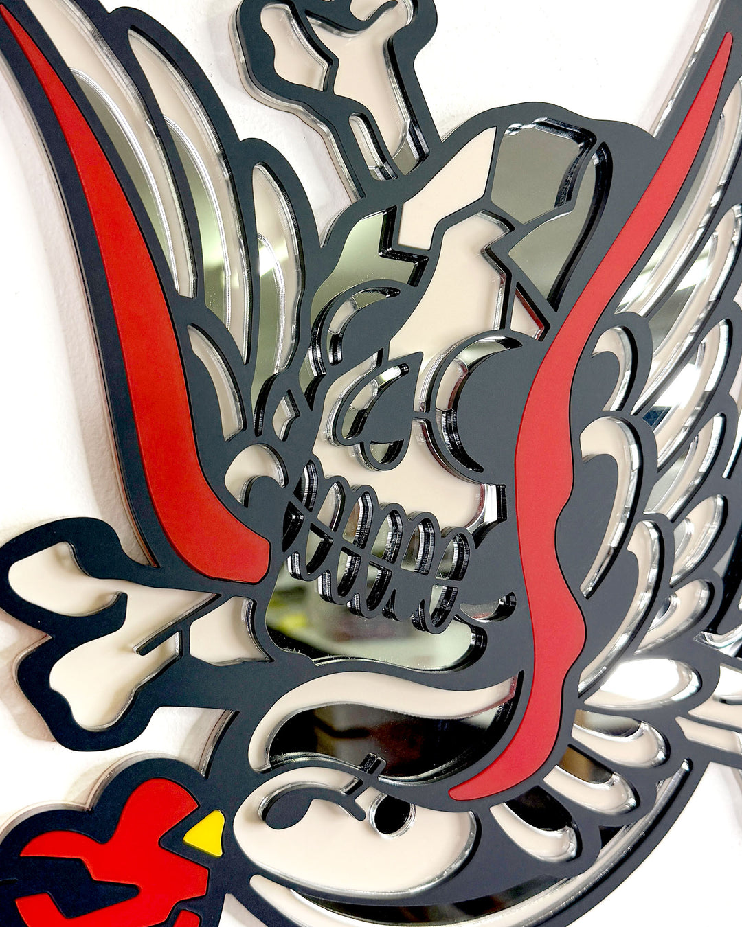 Skull Swallow 30cm/11.8"