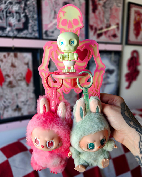 Skeleton Shelf (Seconds)