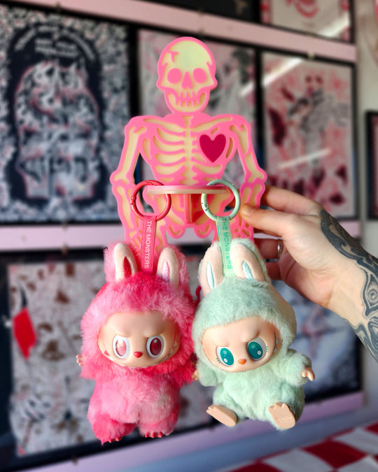 Skeleton Shelf (Seconds)