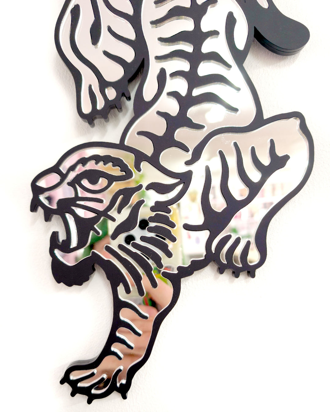 Small Tiger Wall Hanging (Silver)