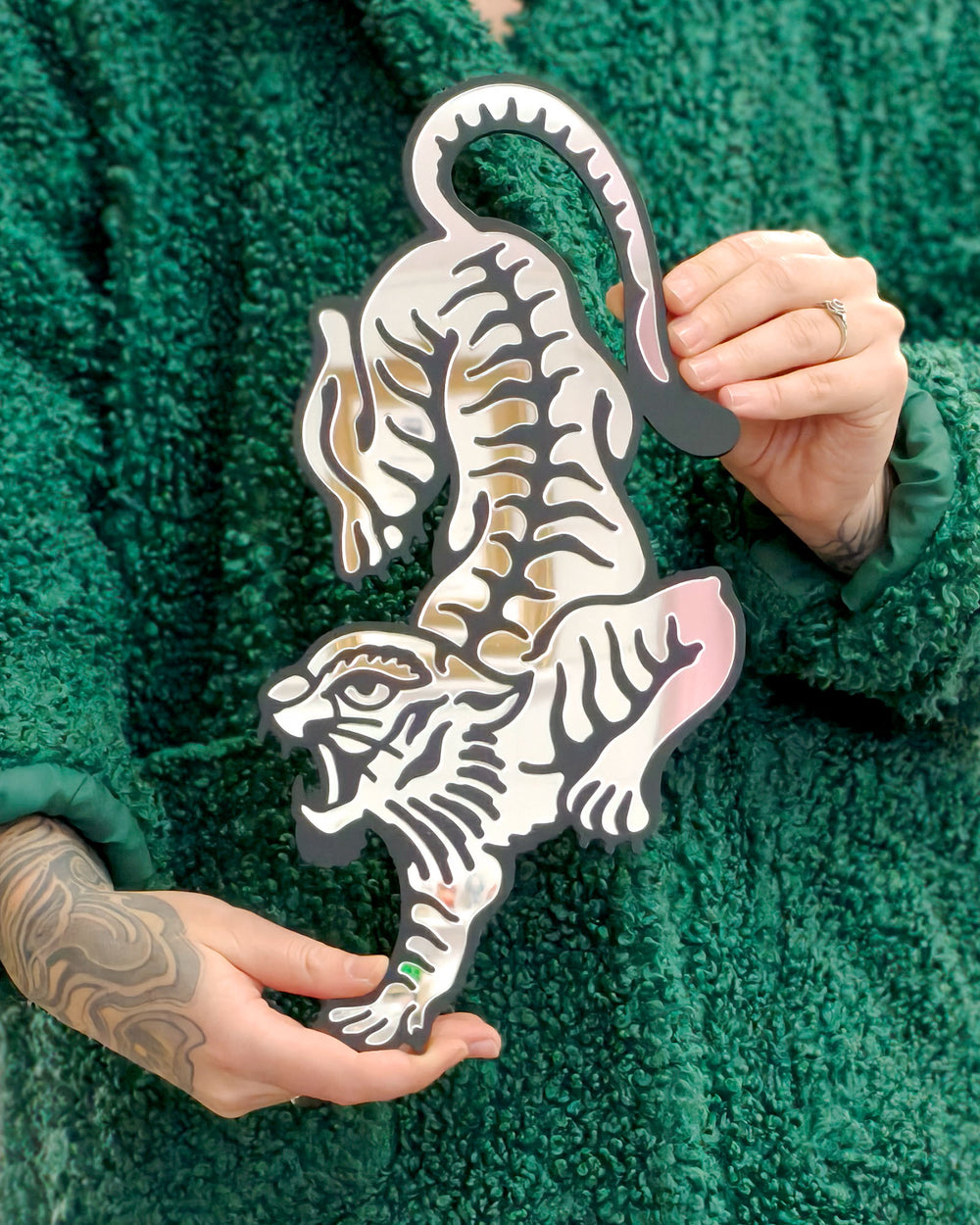 Small Tiger Wall Hanging (Silver)