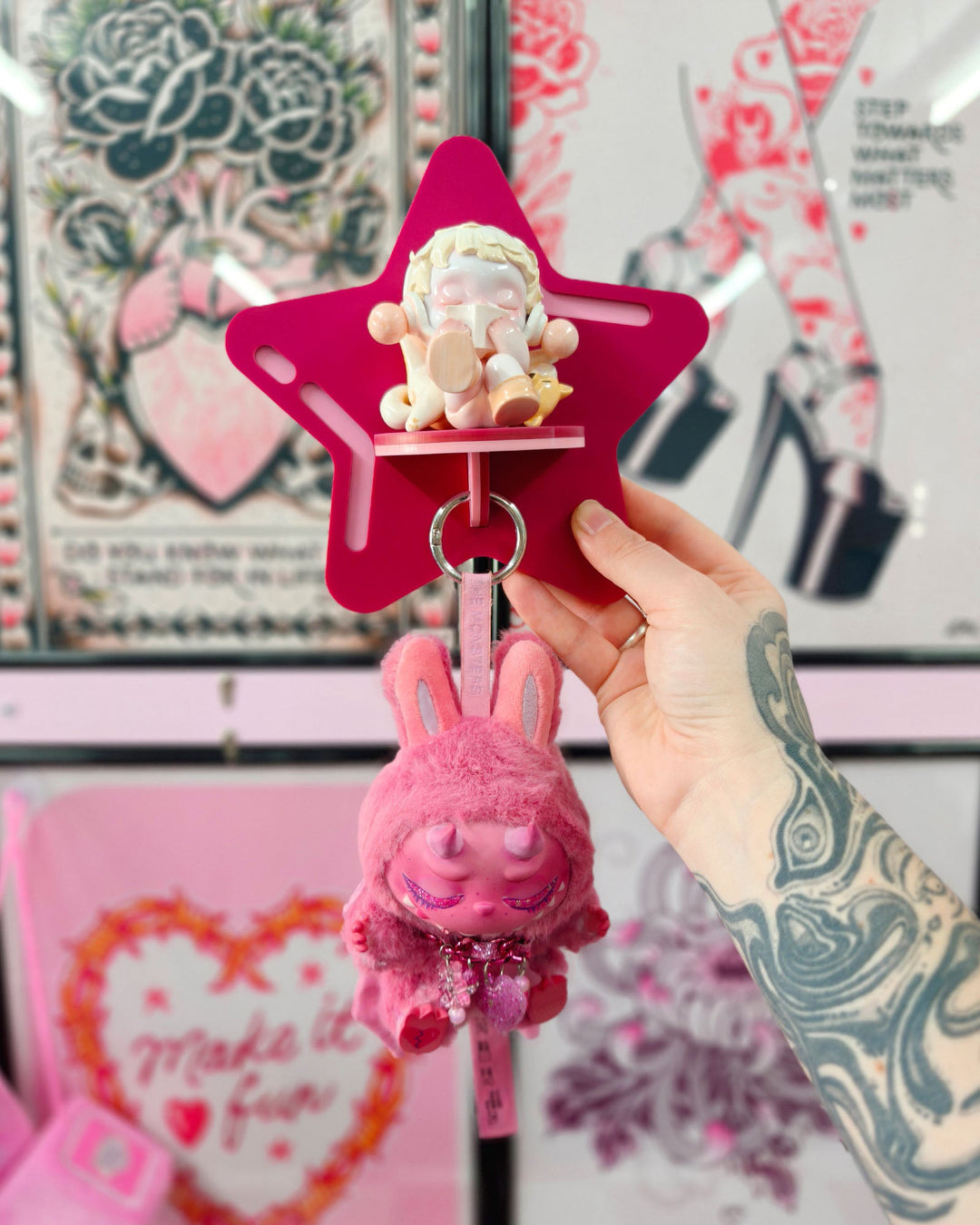 Star Shelf (Hot Pink) - Ella Mobbs