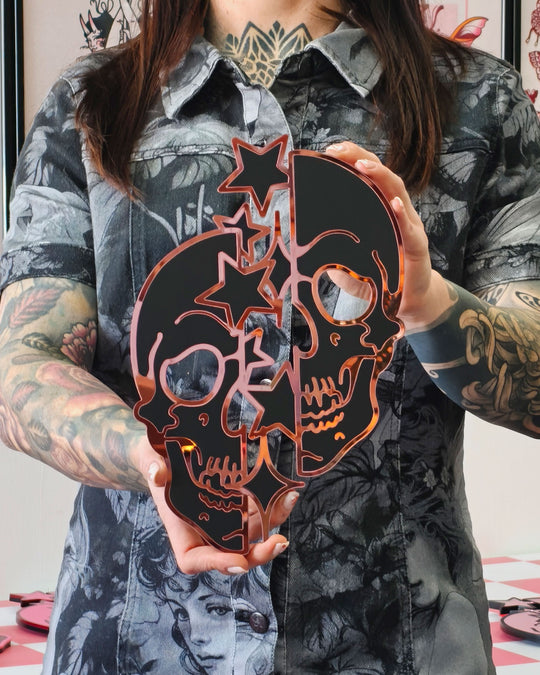 Star Skull Wall Hanging (Black)