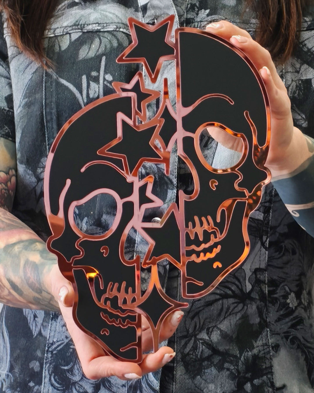 Star Skull Wall Hanging (Black)