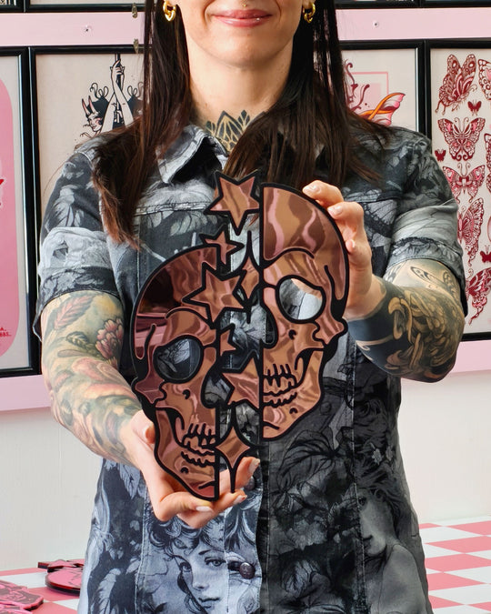 Star Skull Wall Hanging (Pink Mirror)