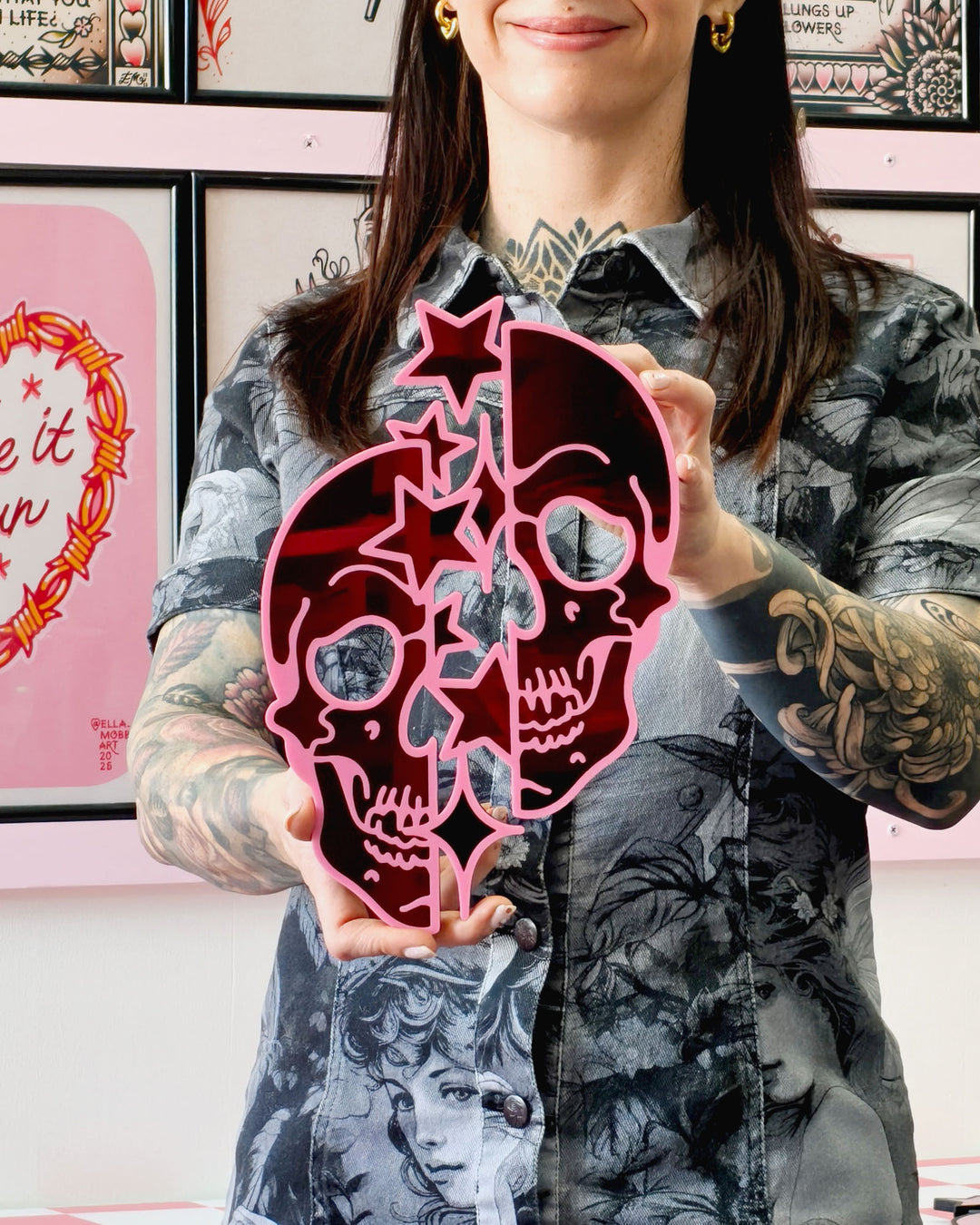 Star Skull Wall Hanging (Red Mirror)
