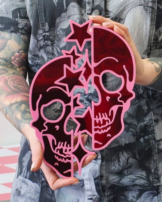 Star Skull Wall Hanging (Red Mirror)