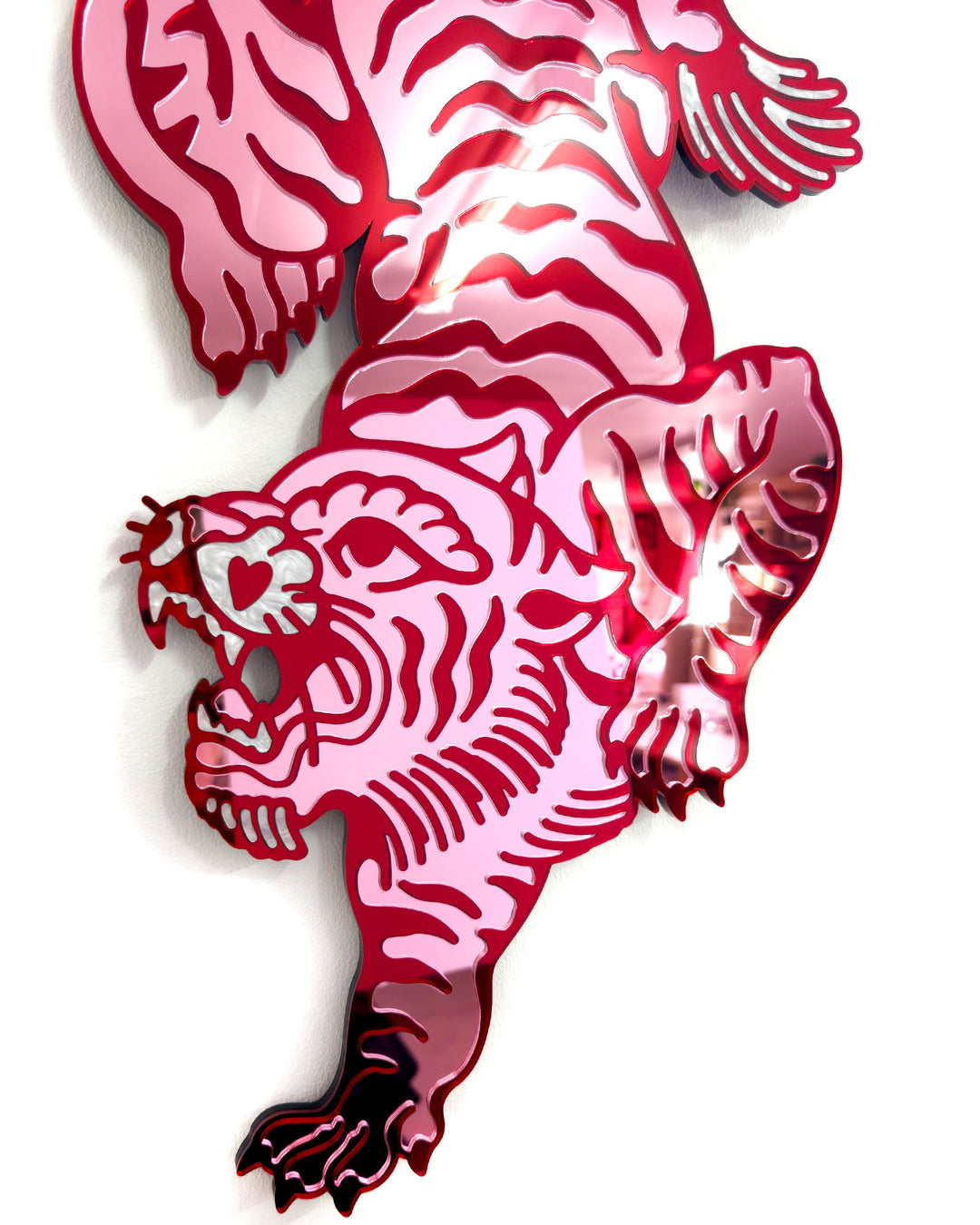 Tiger Wall Hanging (Pink Mirror)