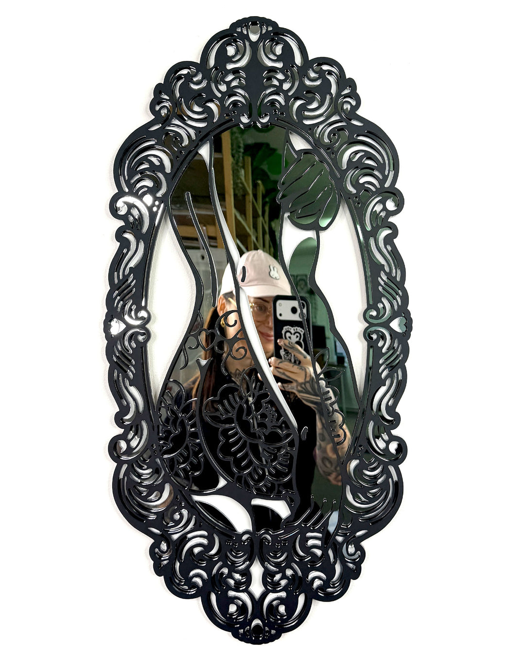 Ornate Back 60cm/23.6"